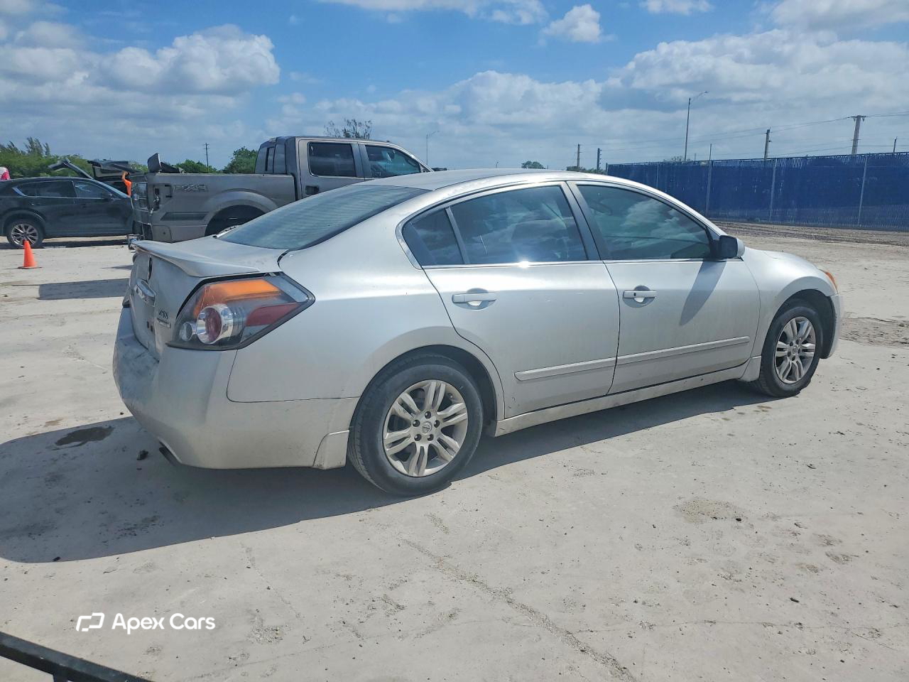Nissan Altima 2011