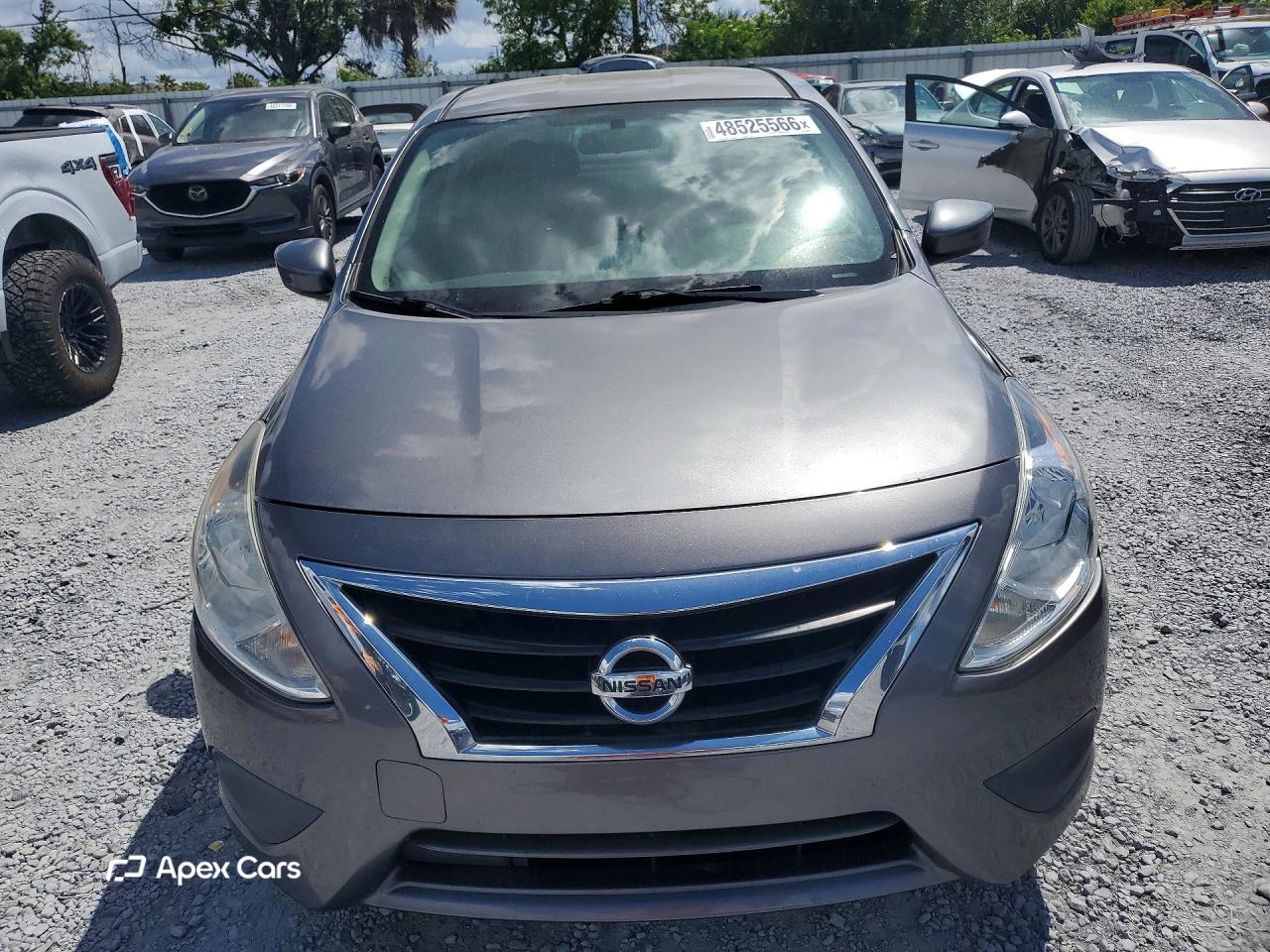 Nissan Versa 2016