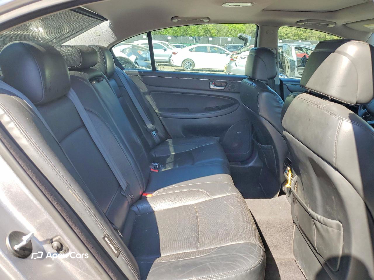 Hyundai Genesis 2012