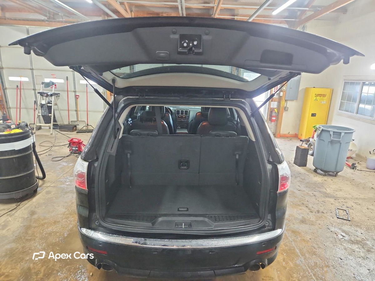 GMC Acadia 2011
