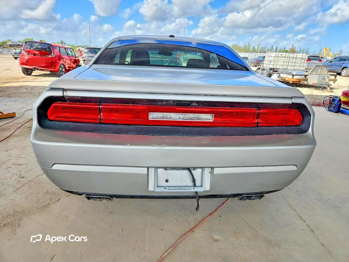 Dodge Challenger 2012