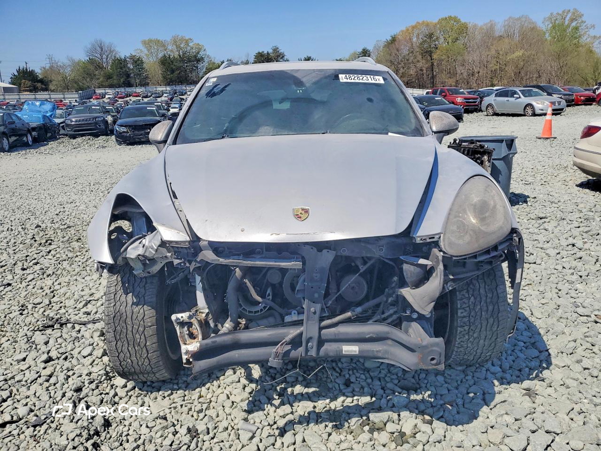 Porsche Cayenne 2011