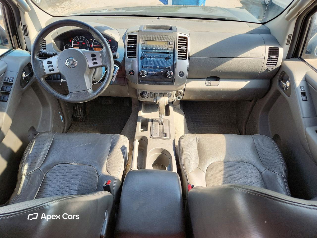 Nissan Navara (Frontier) 2012
