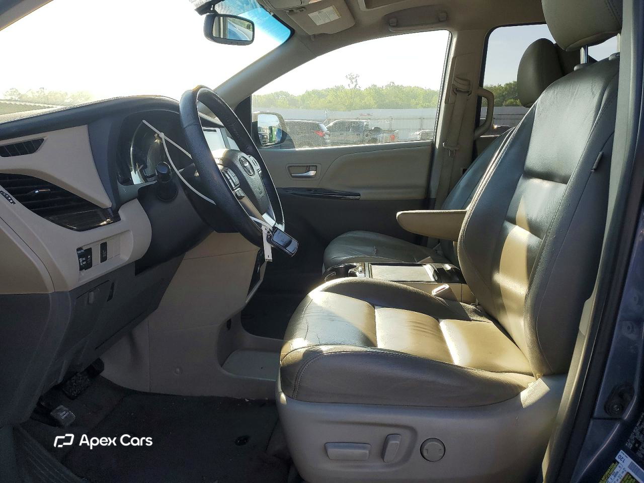 Toyota Sienna 2015