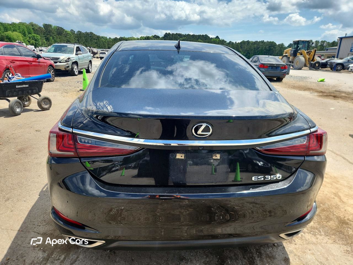 Lexus ES 2020