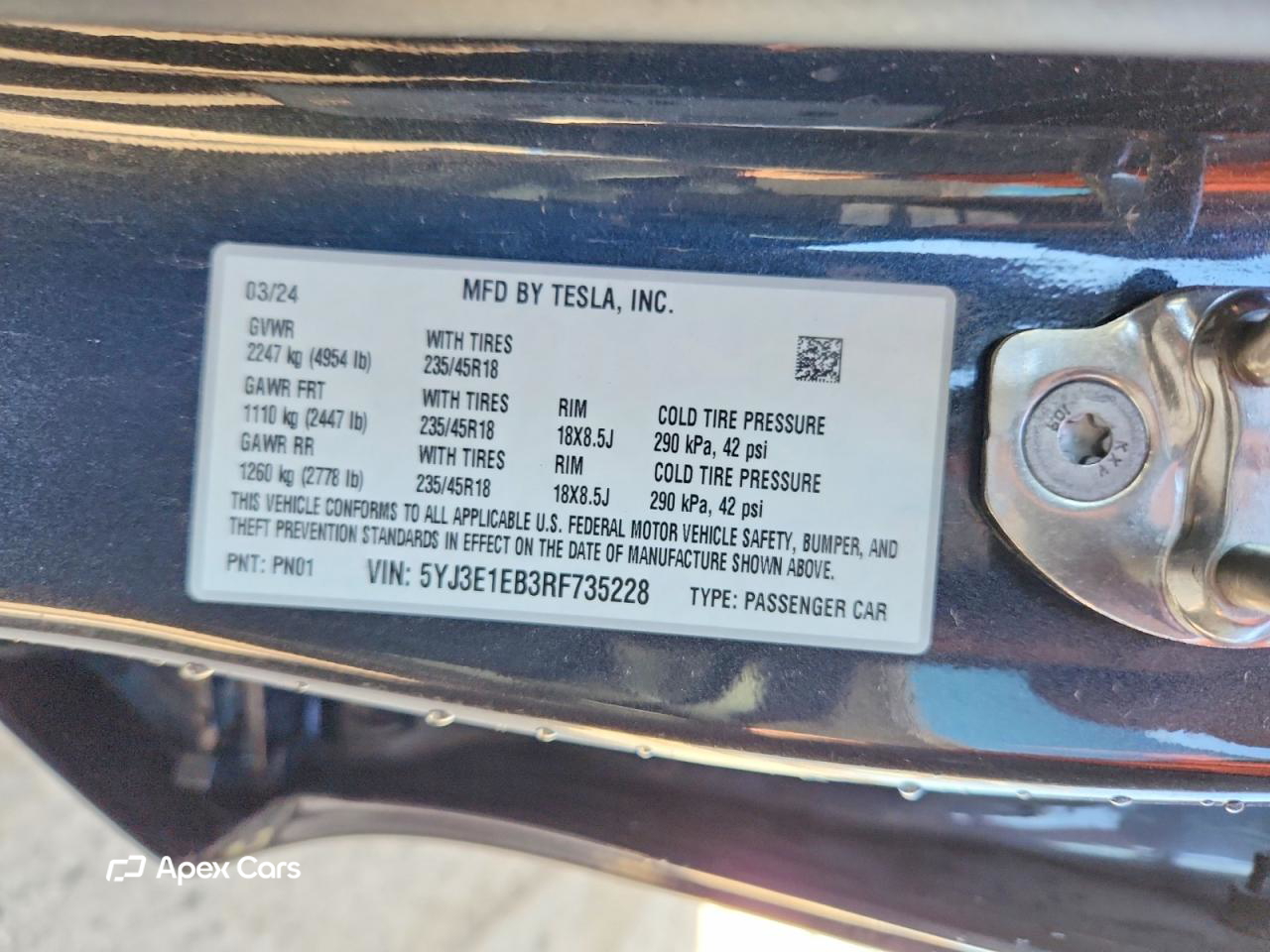 Tesla Model 3 2024
