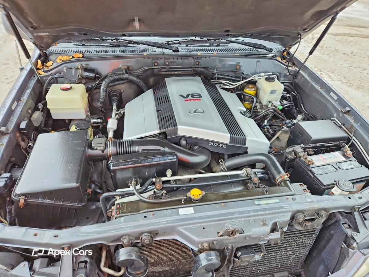 Lexus LX 2004