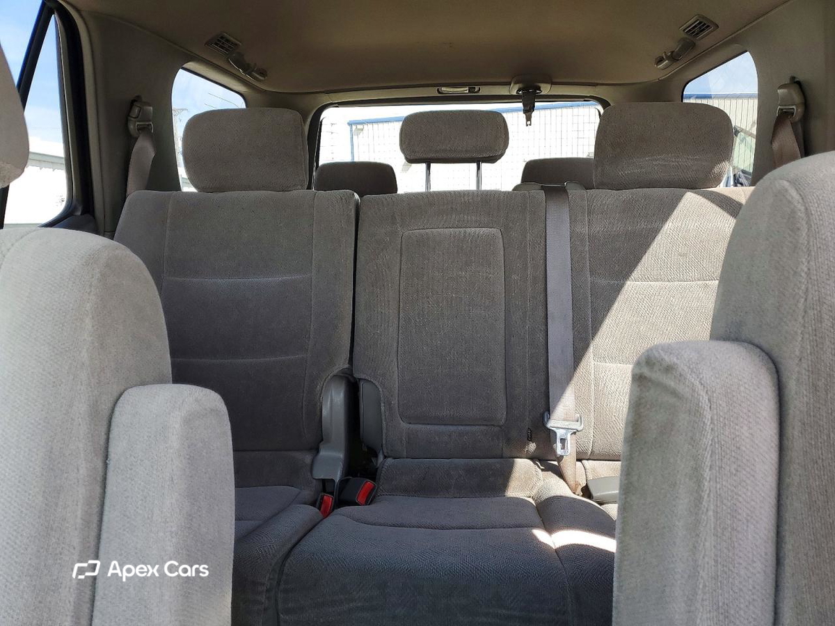 Toyota Sequoia 2002