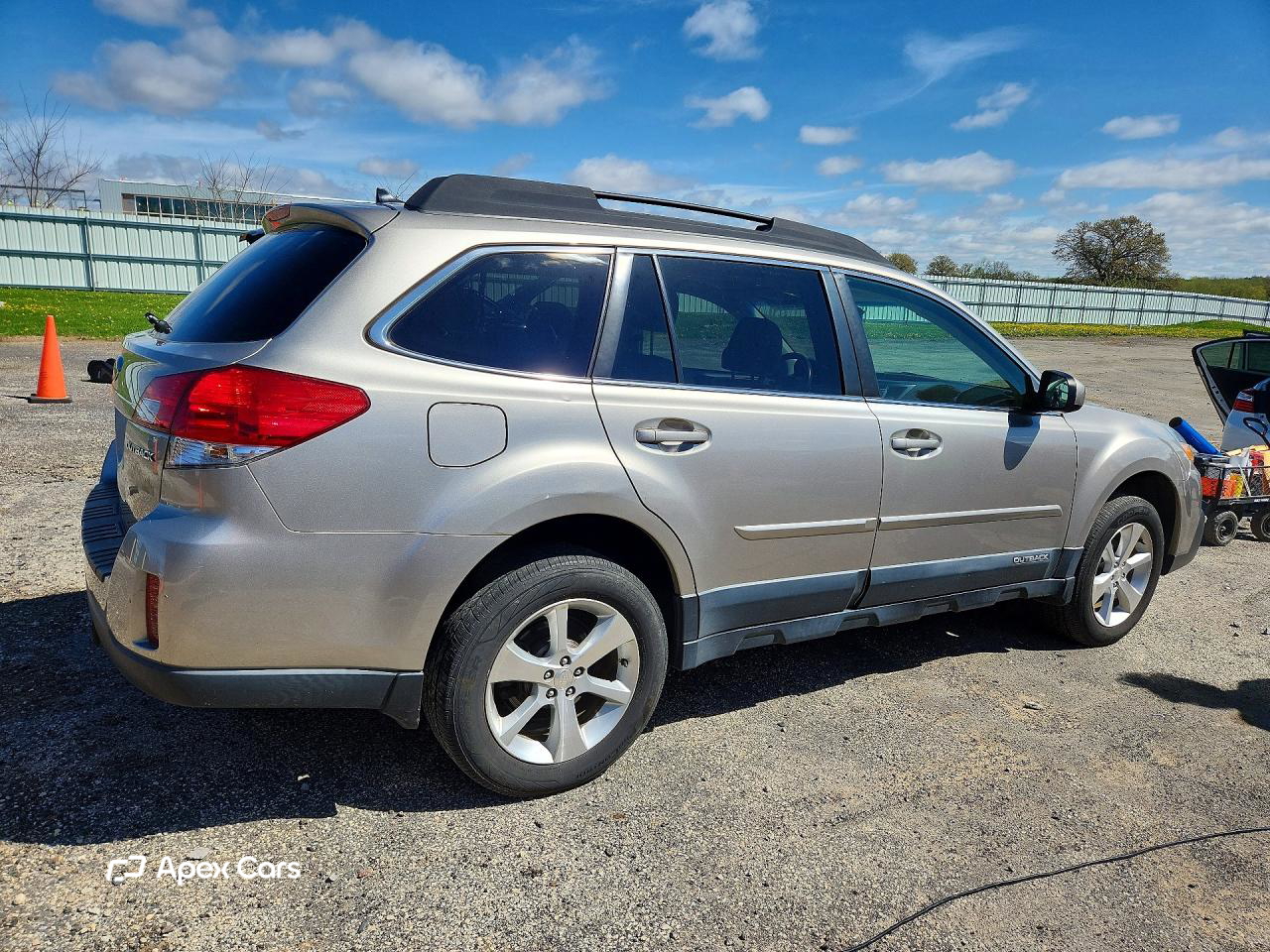 Subaru Outback 2014
