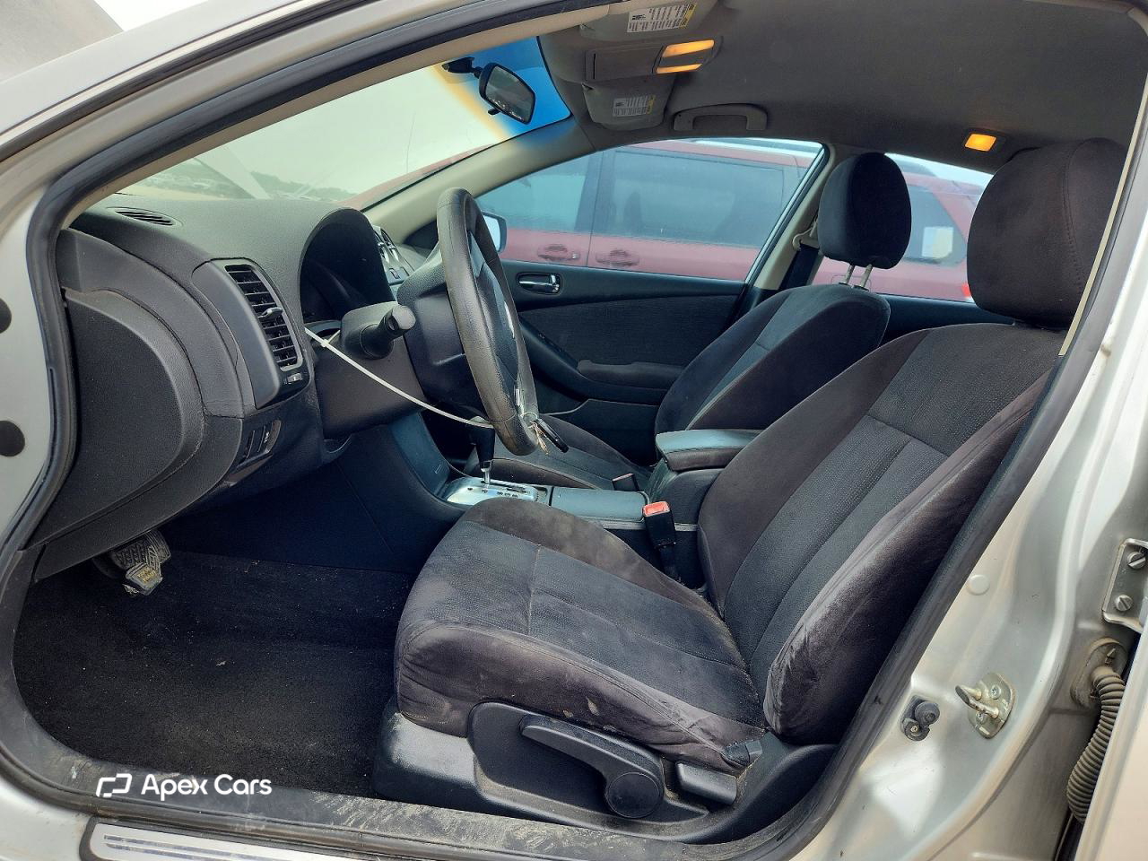 Nissan Altima 2011