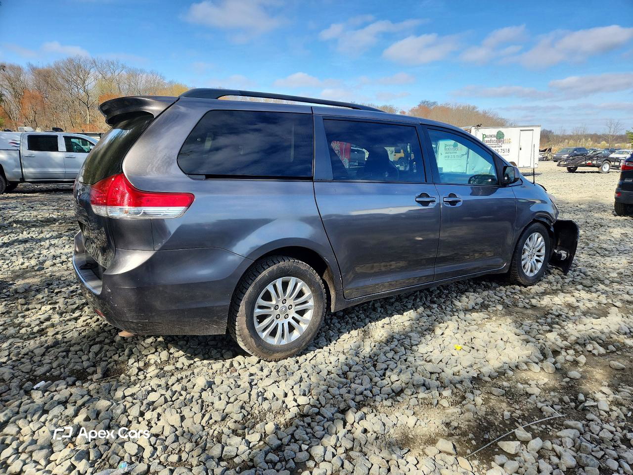 Toyota Sienna 2011