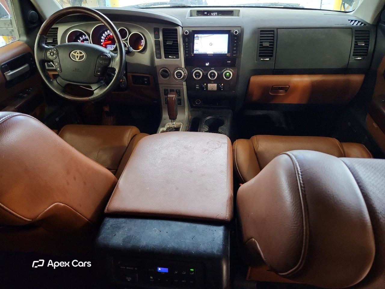 Toyota Sequoia 2011