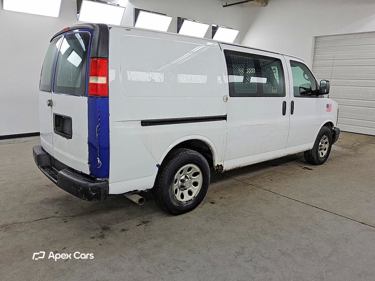Chevrolet Express 2012