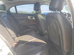 Jaguar XF 2012