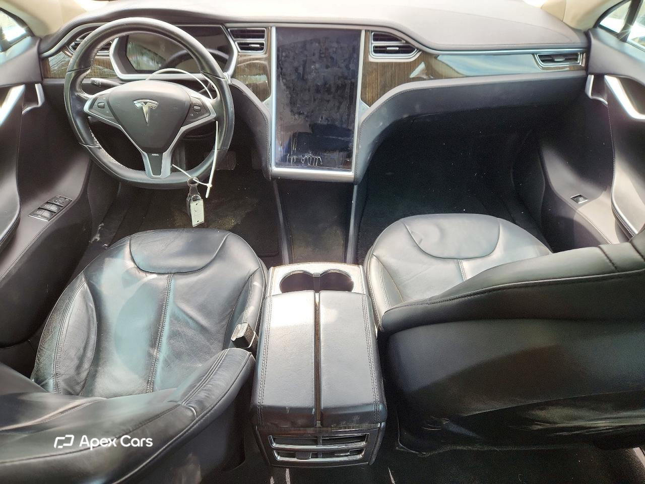 Tesla Model S 2013