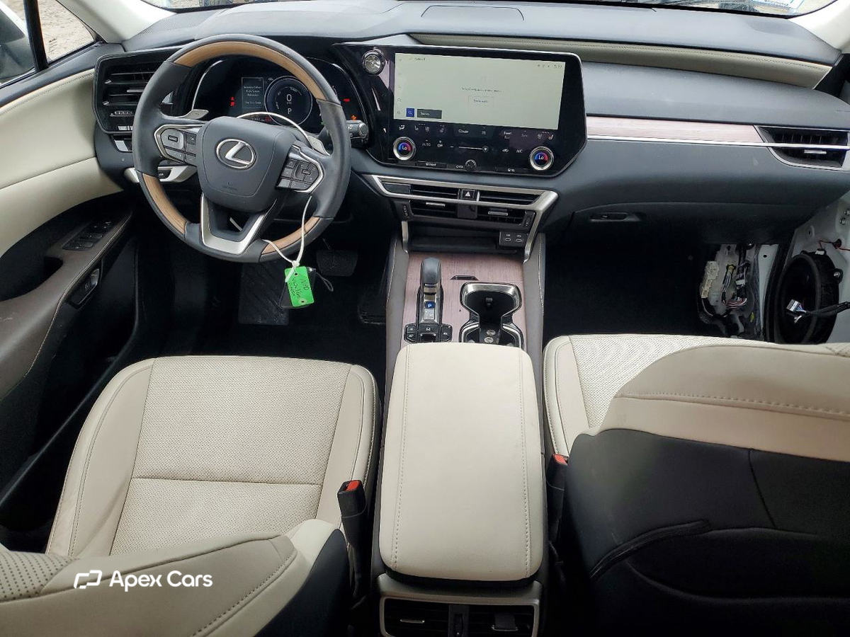 Lexus RX 2024