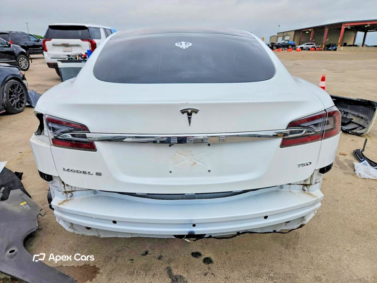 Tesla Model S 2018