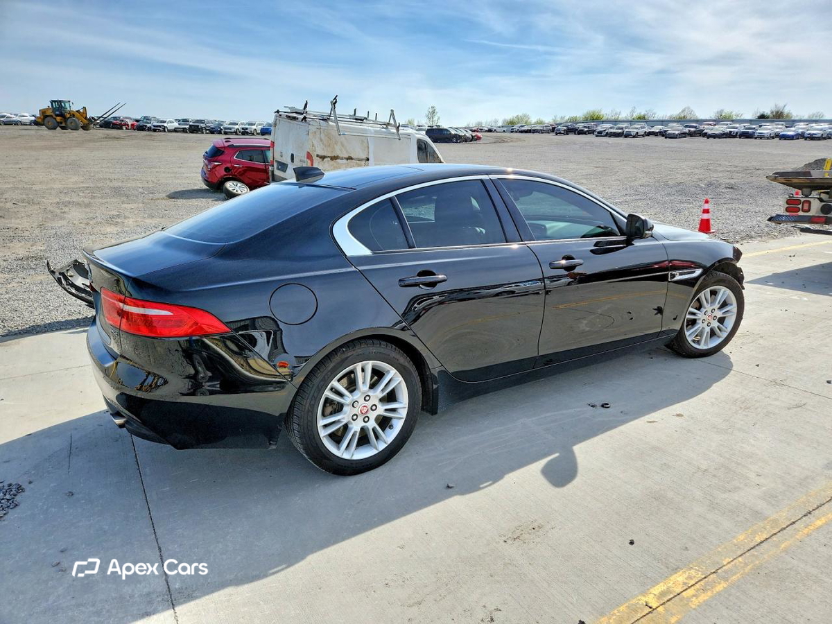 Jaguar XE 2017