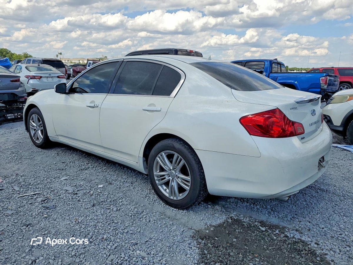 Infiniti Q40 2015