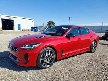 Kia Stinger 2022 - Image 1 of 13