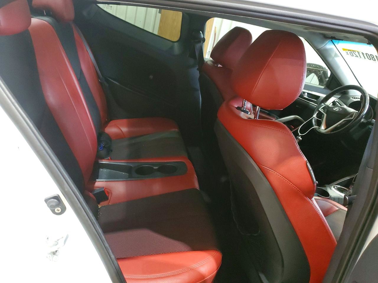 Hyundai Veloster 2012