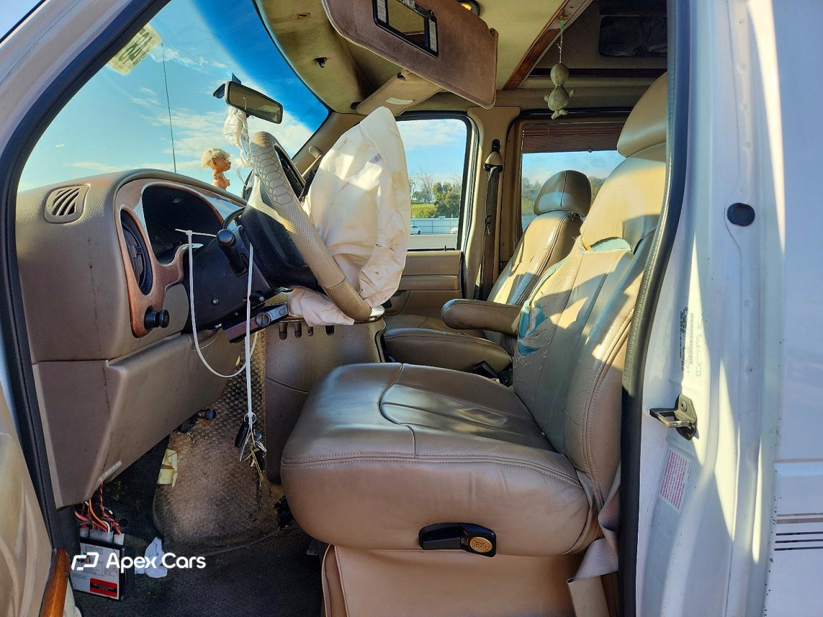 Ford Econoline 2002