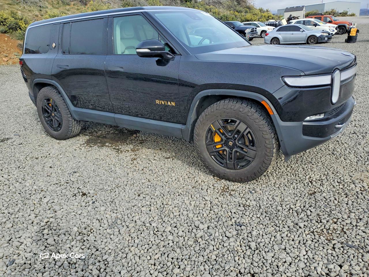 Rivian R1S 2023