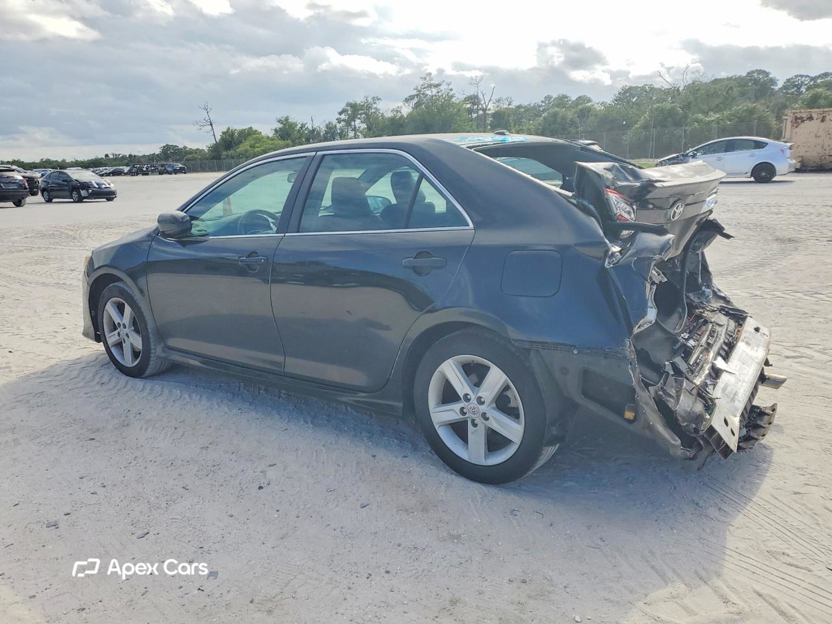 Toyota Camry 2012