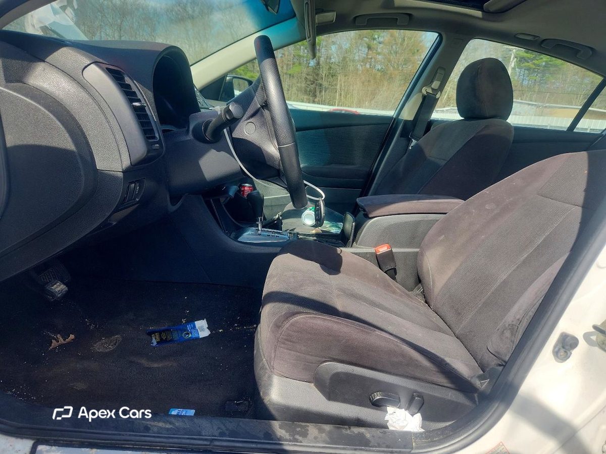 Nissan Altima 2011