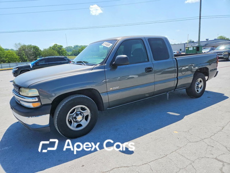 Chevrolet Silverado 2002 - Image 1 of 12
