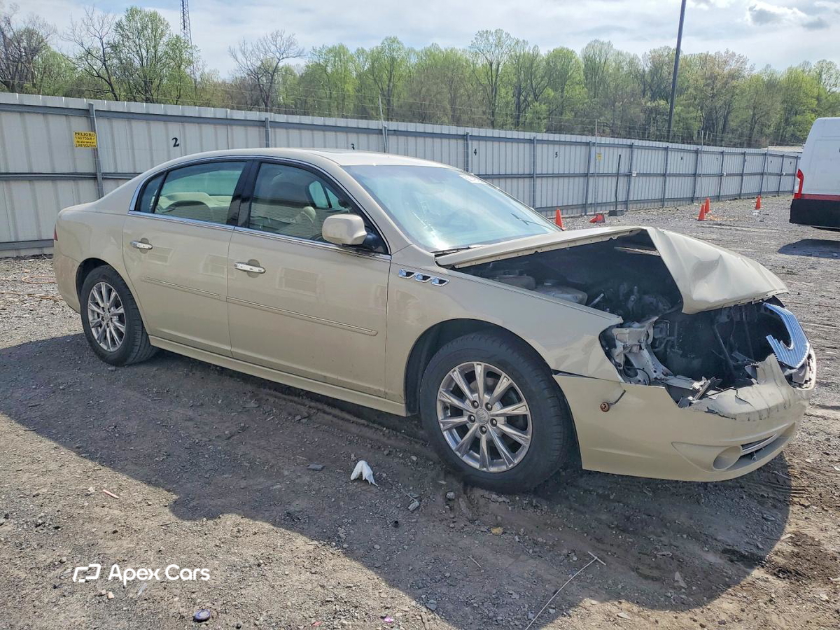 Buick Lucerne 2011