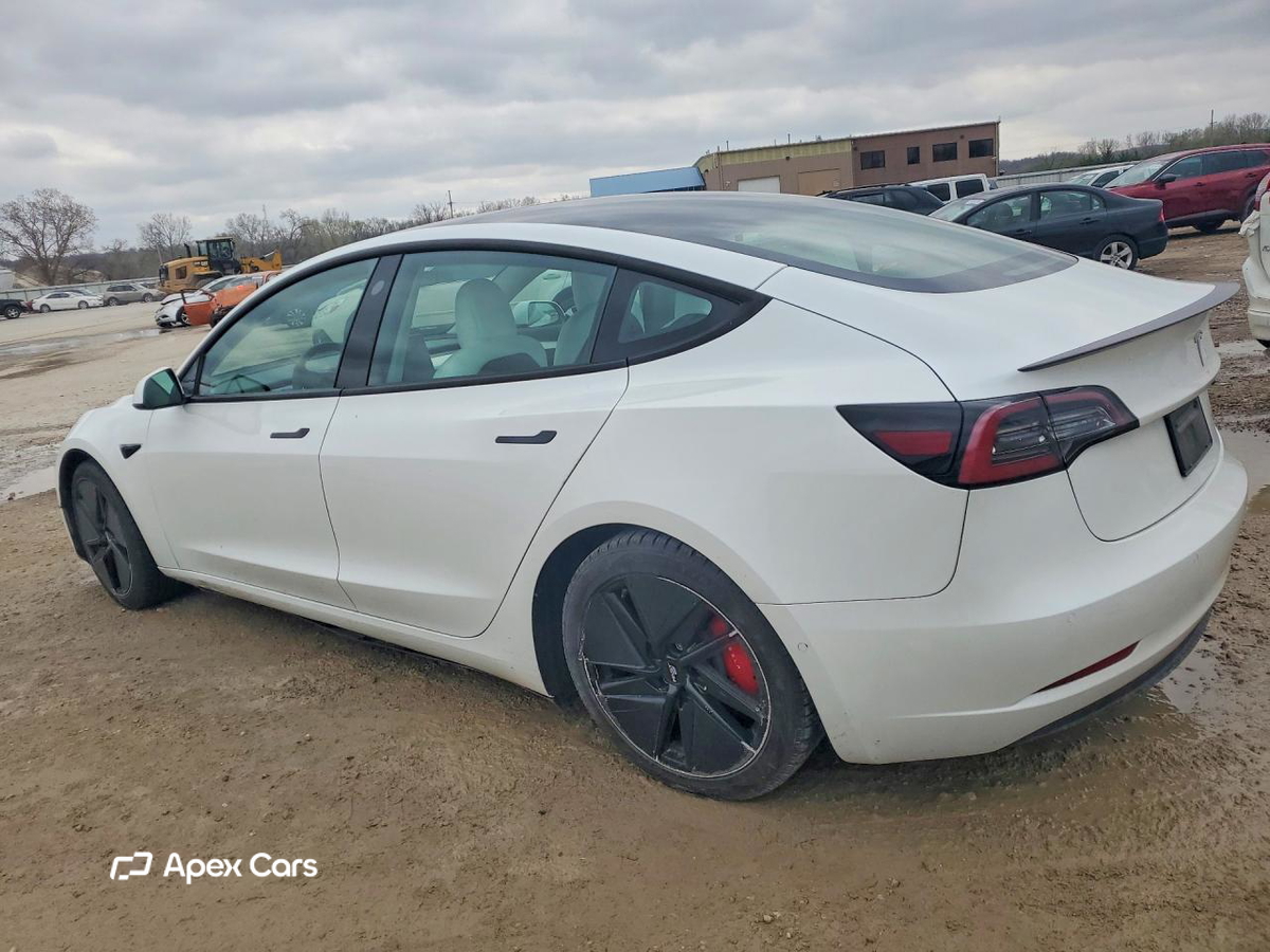 Tesla Model 3 2022