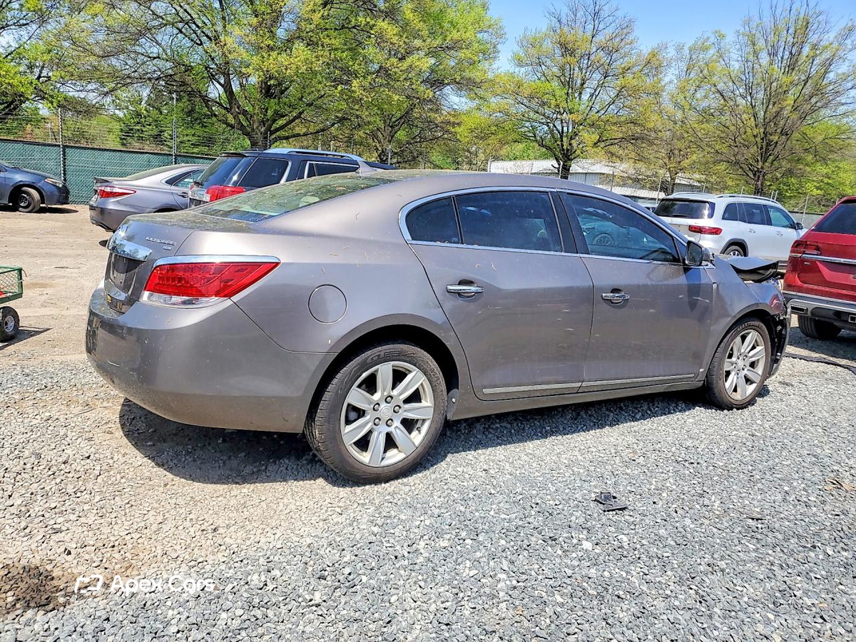 Buick LaCrosse 2011