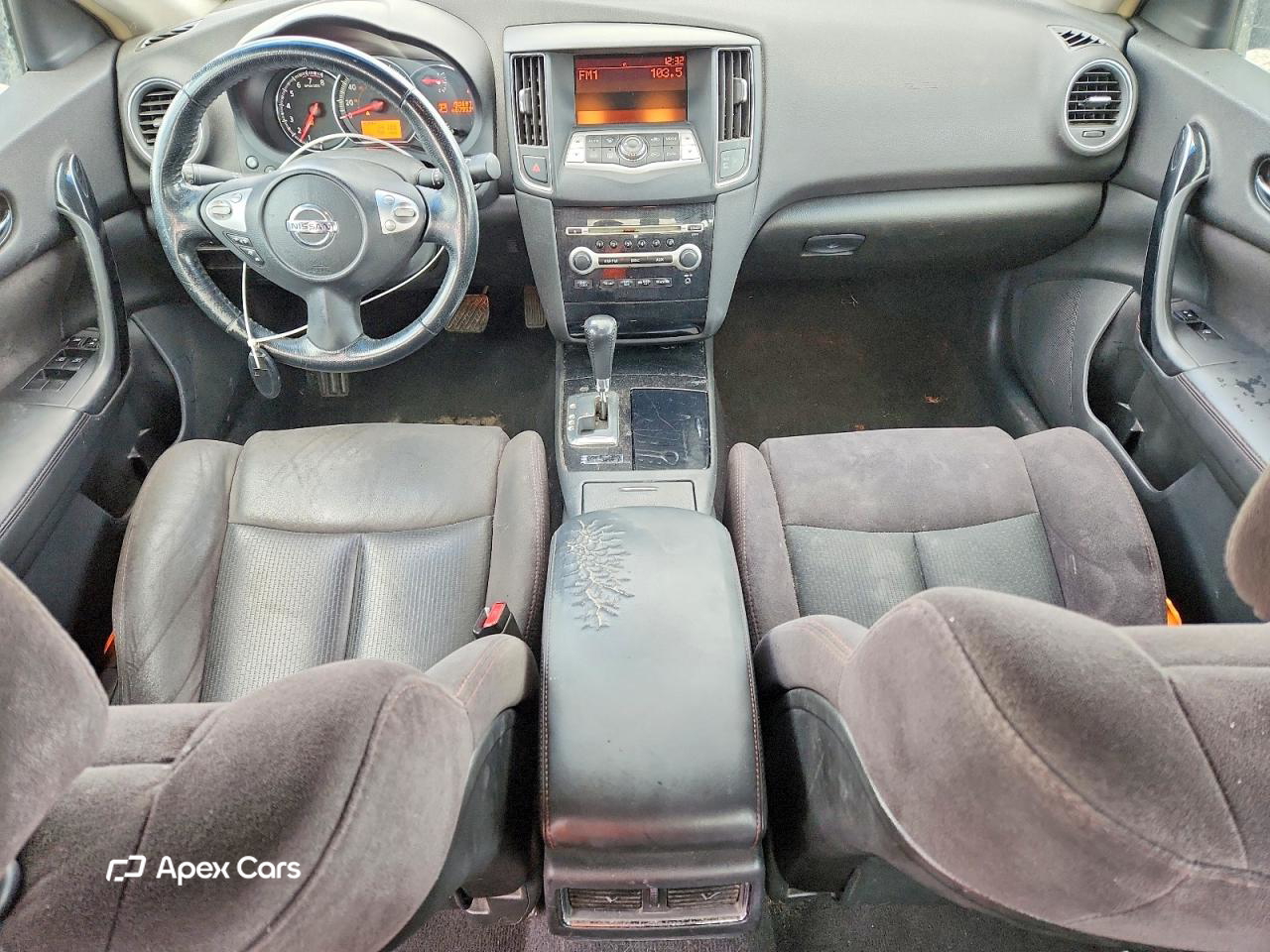 Nissan Maxima 2011