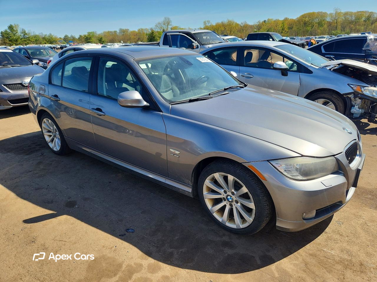 BMW Series 3 2011