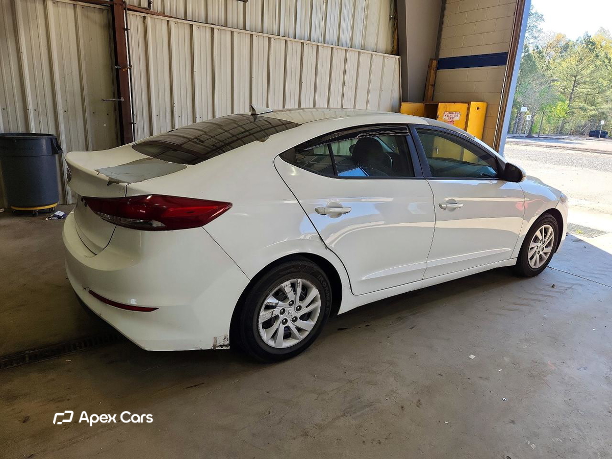 Hyundai Elantra 2017