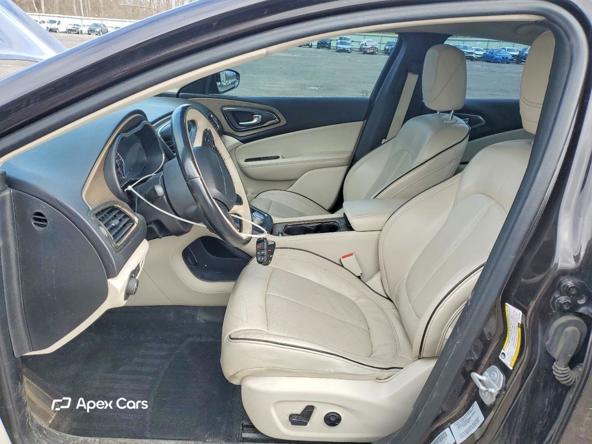 Chrysler 200 2015