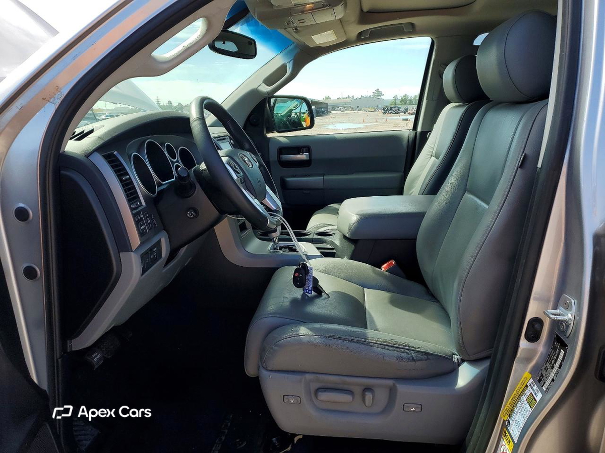 Toyota Sequoia 2017