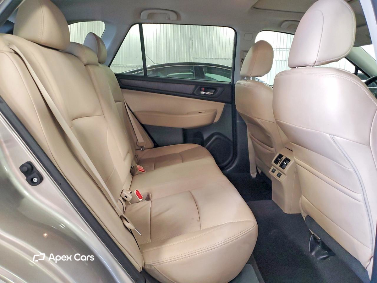 Subaru Outback 2015