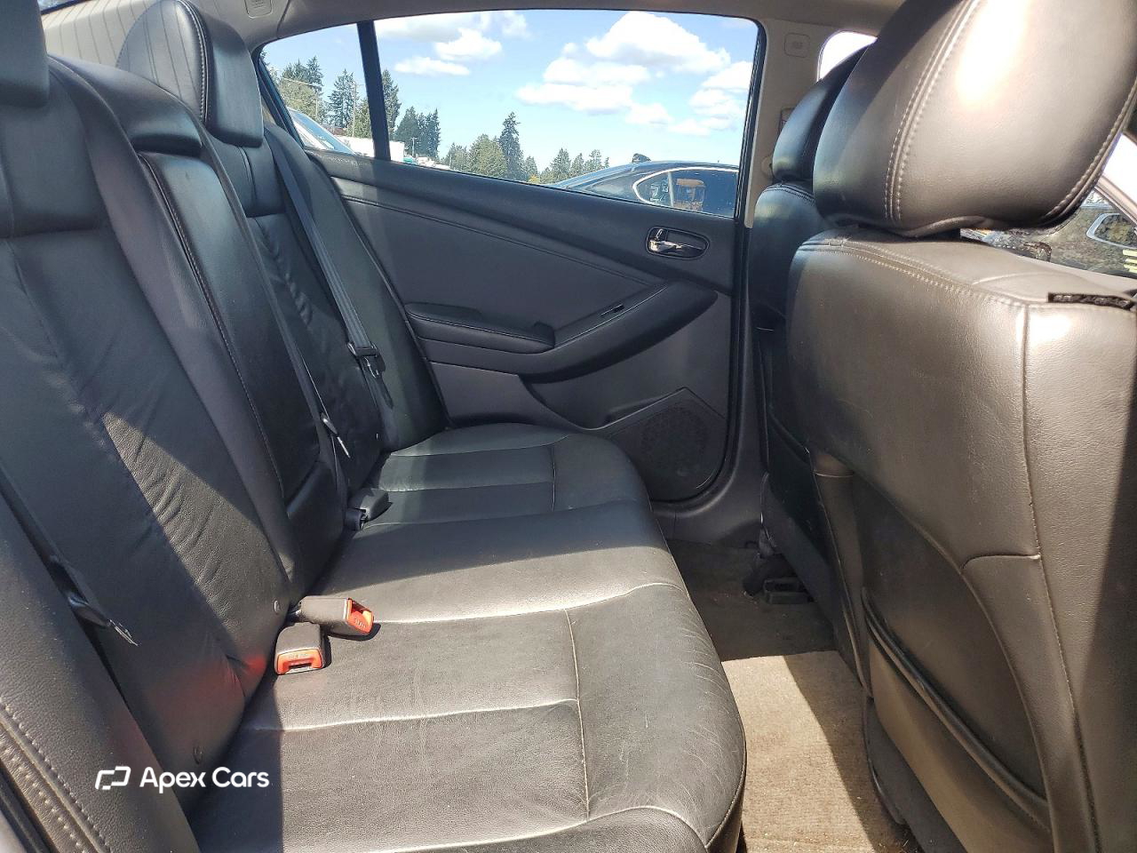 Nissan Altima 2011