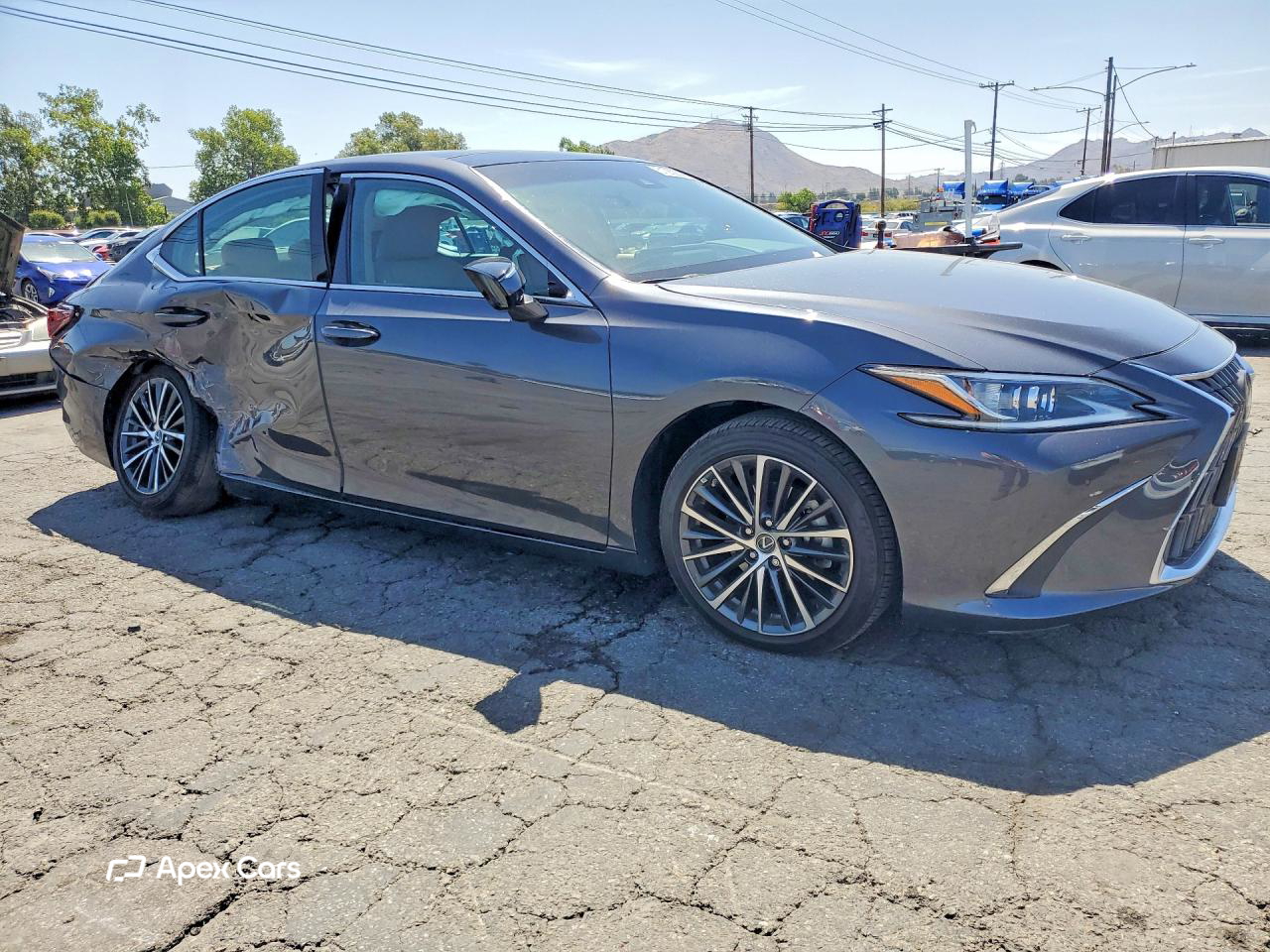 Lexus ES 2022