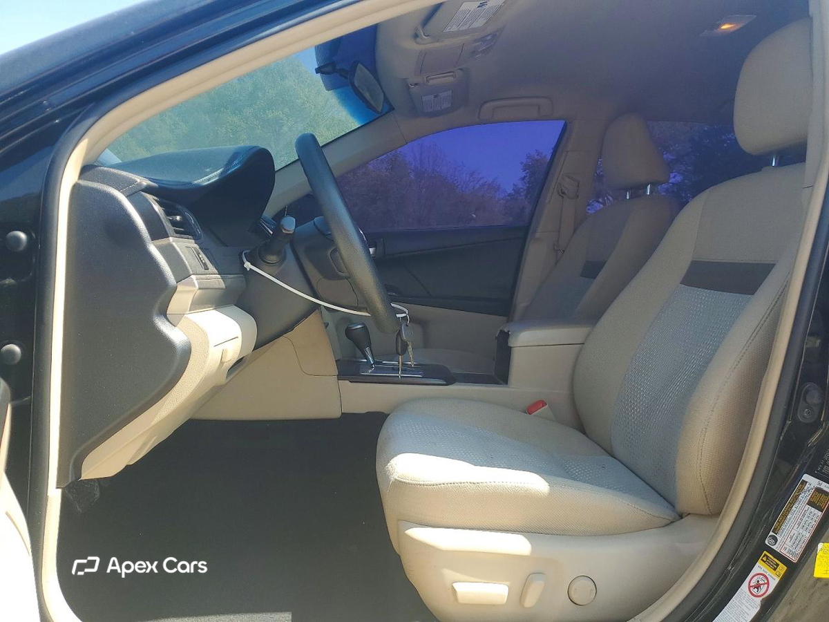 Toyota Camry 2012