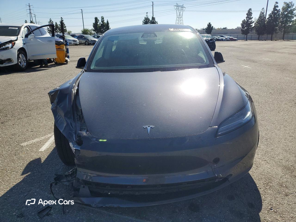 Tesla Model 3 2025
