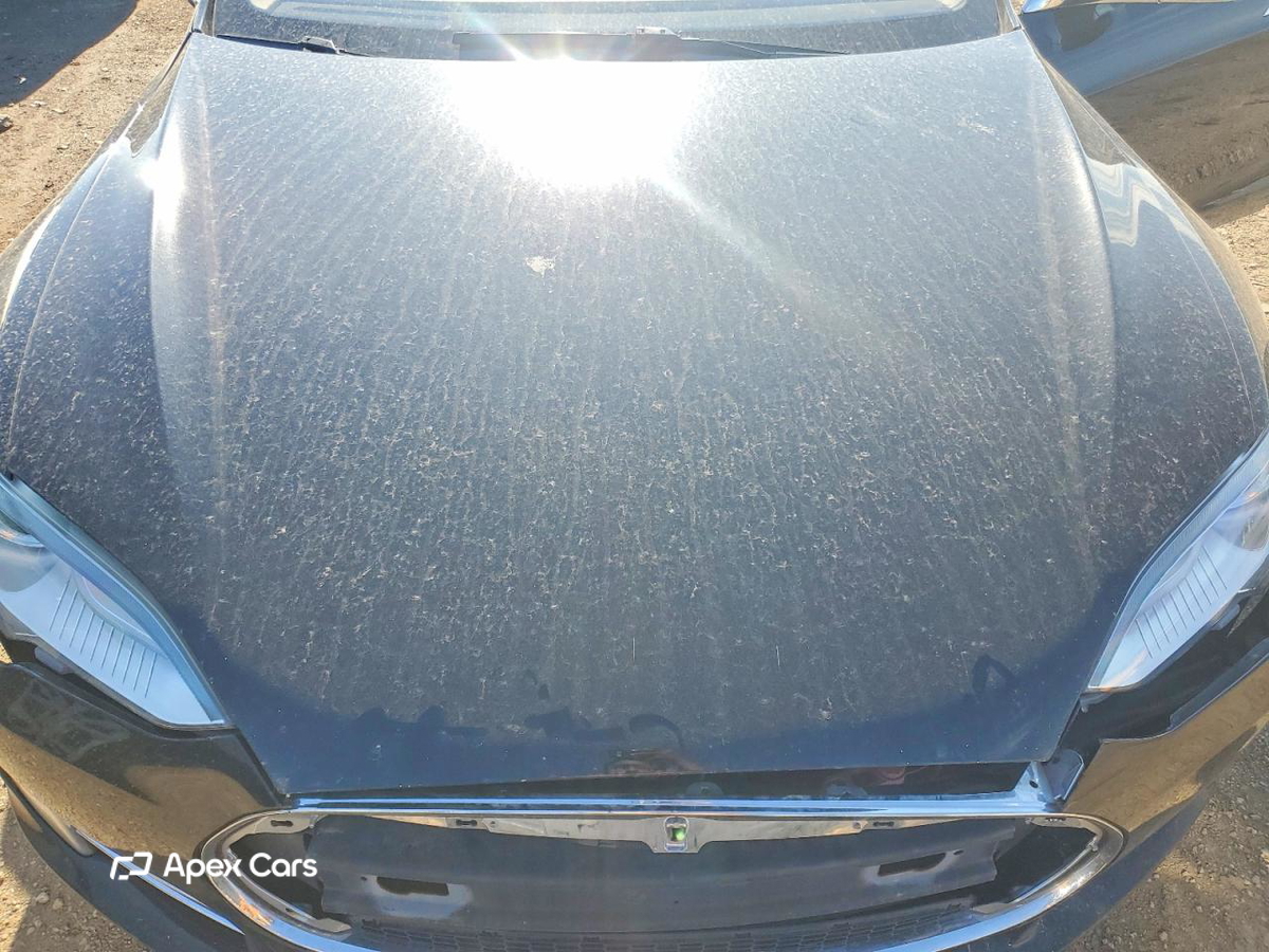 Tesla Model S 2012