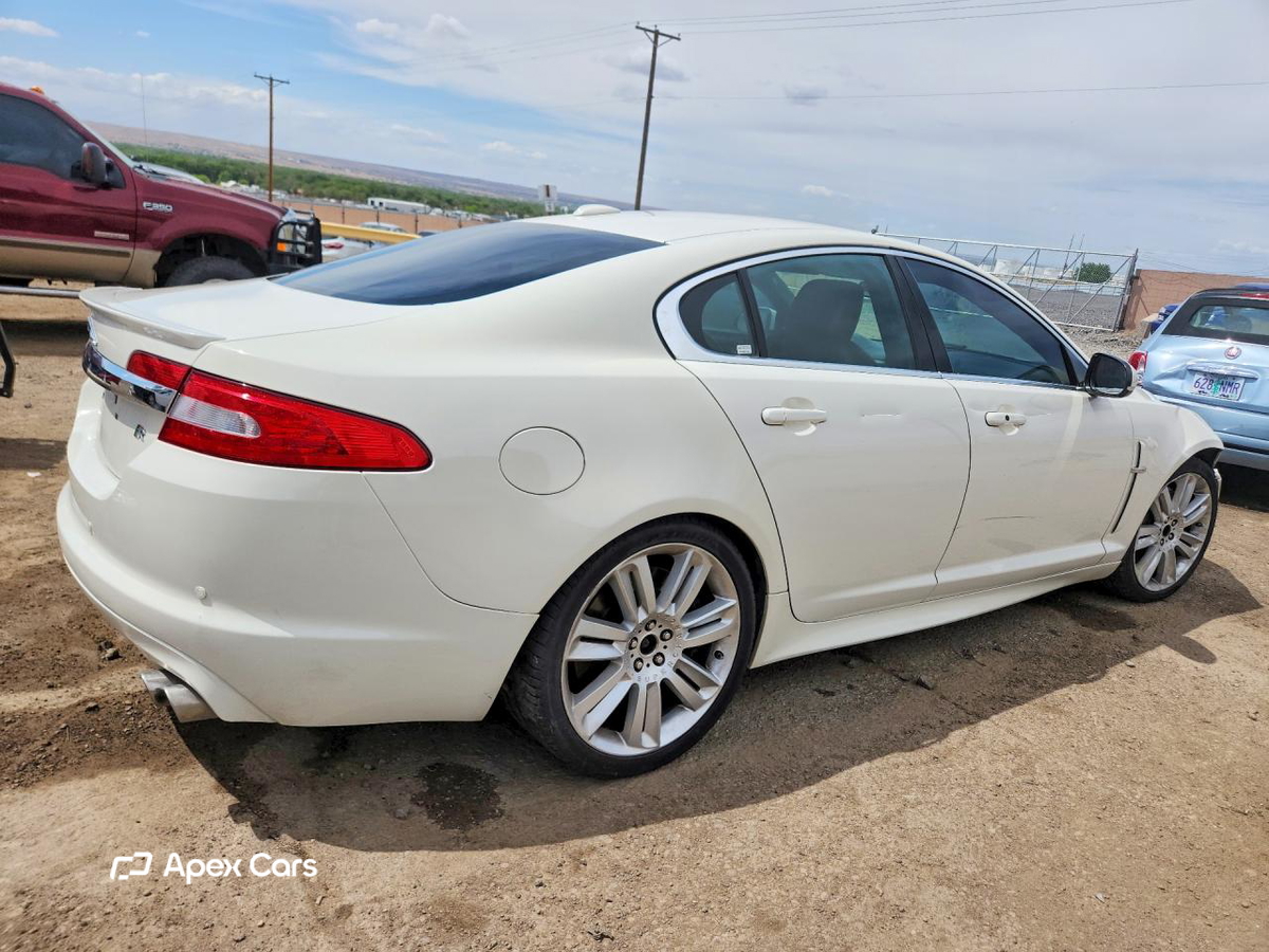 Jaguar XF 2010