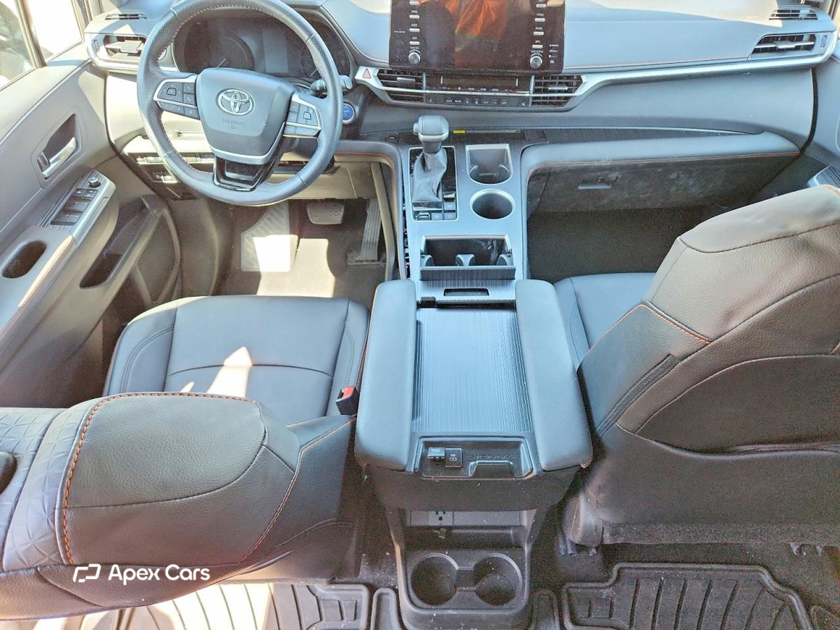 Toyota Sienna 2021