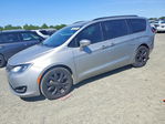 Chrysler Pacifica 2019