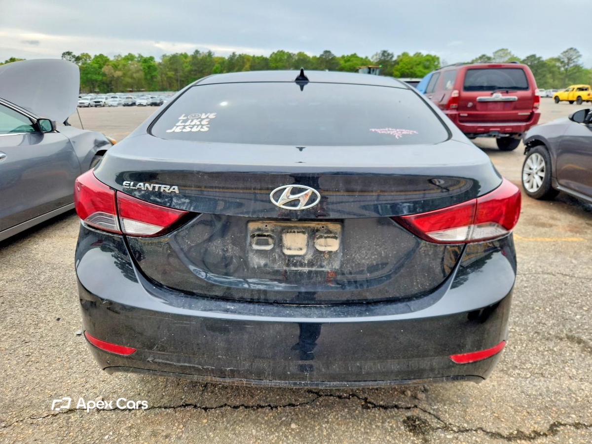 Hyundai Elantra 2016