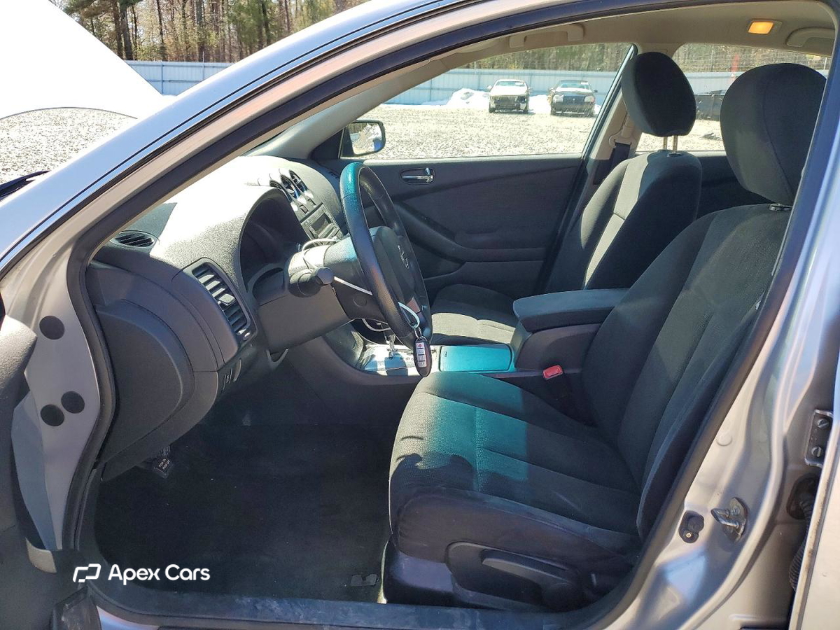 Nissan Altima 2012