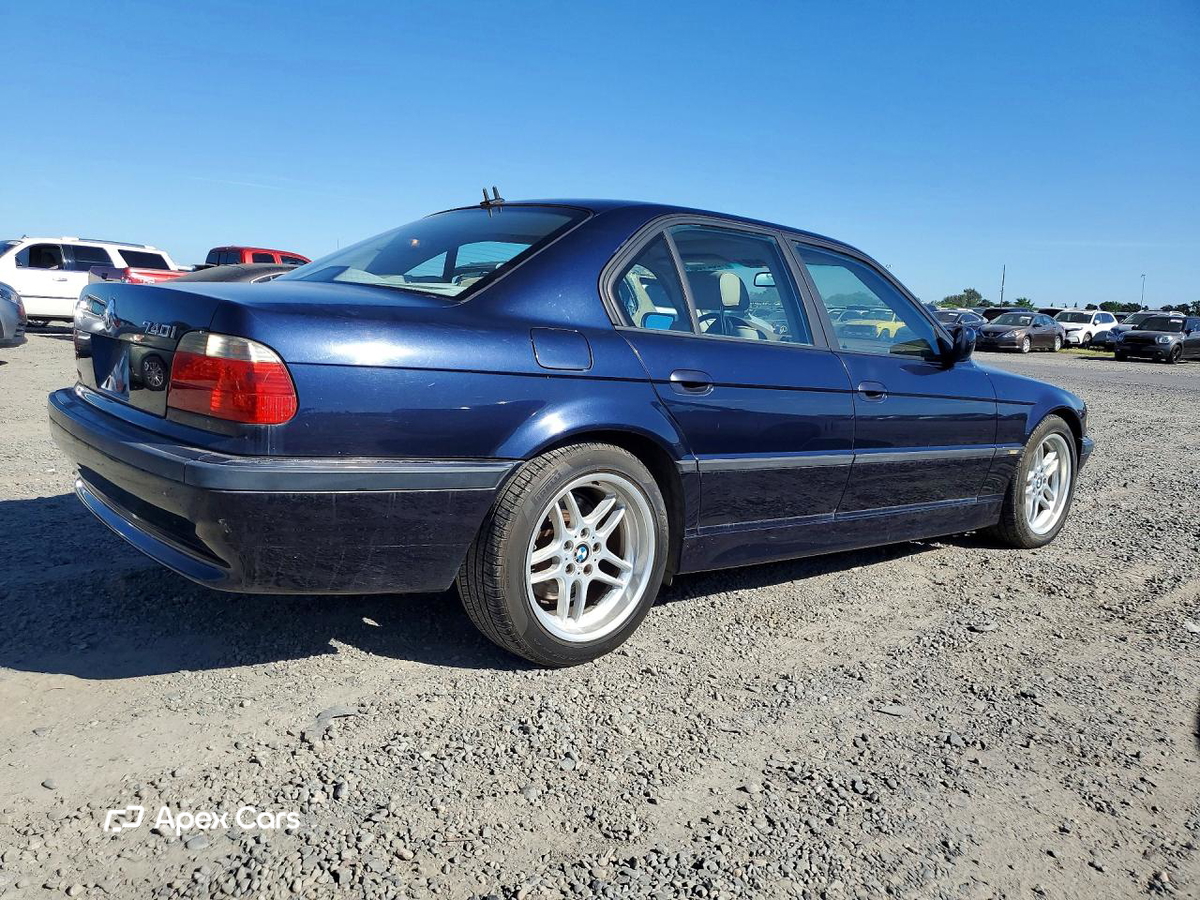 BMW Series 7 2001